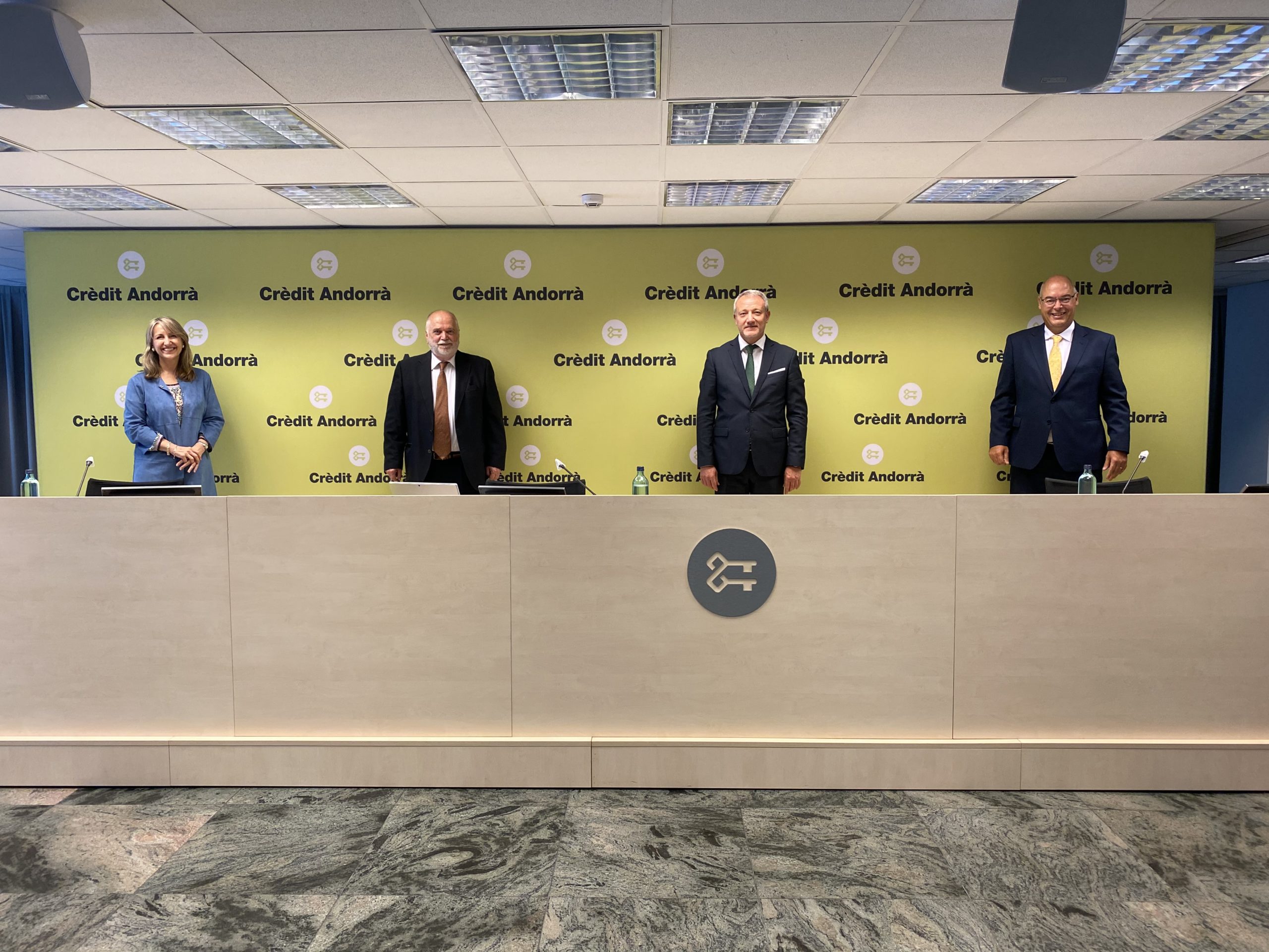 Crèdit Andorrà renueva la Cátedra en el IESE, reenfocándola hacia los ámbitos del emprendimiento y de la banca